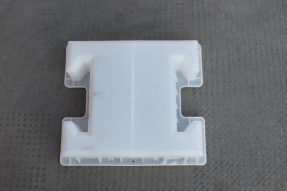 塑料連鎖磚模具的重量是決定它質(zhì)量好壞的主要因素嗎？